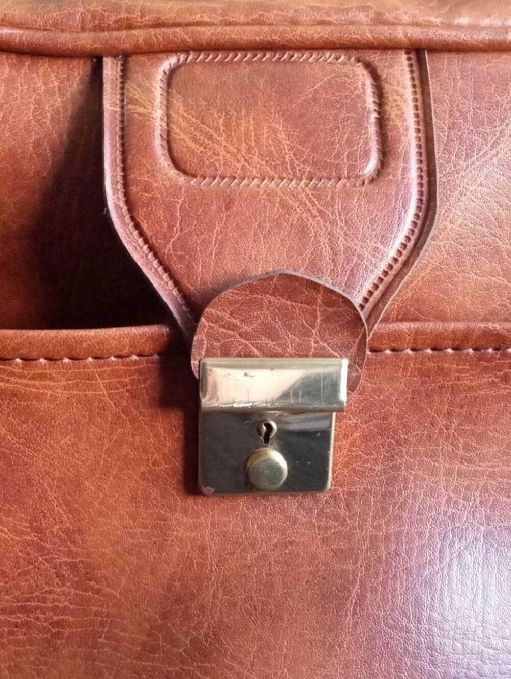 70s Classic Brown Vinyl Carry On Travel Shoulder Laptop Bag